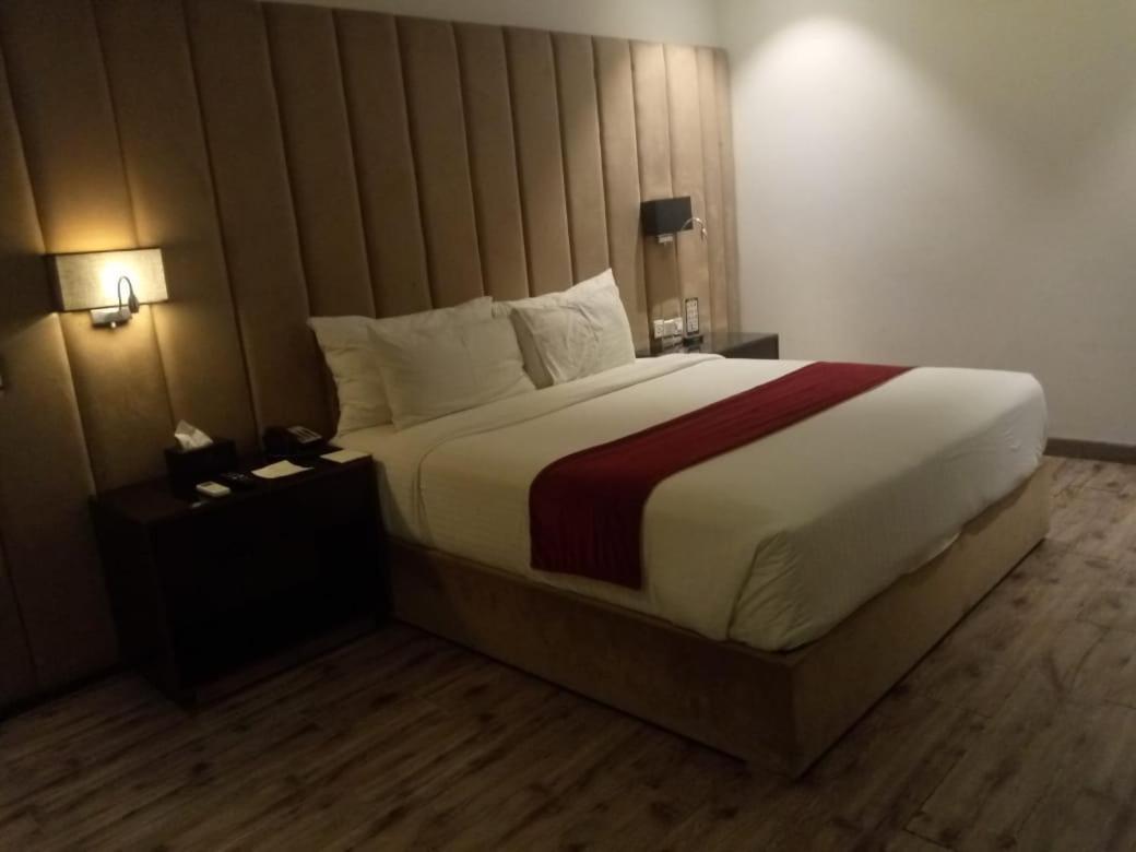 Grand Ittehad Boutique Hotel Lahore Exterior foto